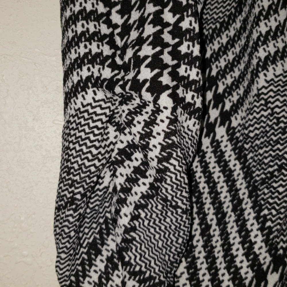 Blazer - Picture 3 of 5
